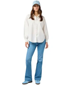 Wrangler Flare Jeans in Velvet Sky mit High Waist