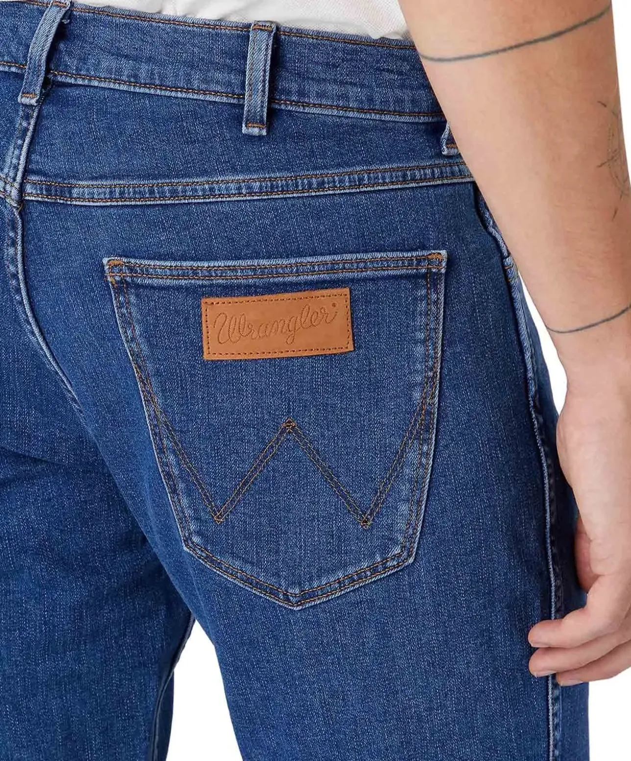Wrangler Greensboro Jeans Straight Fit in Stonewash