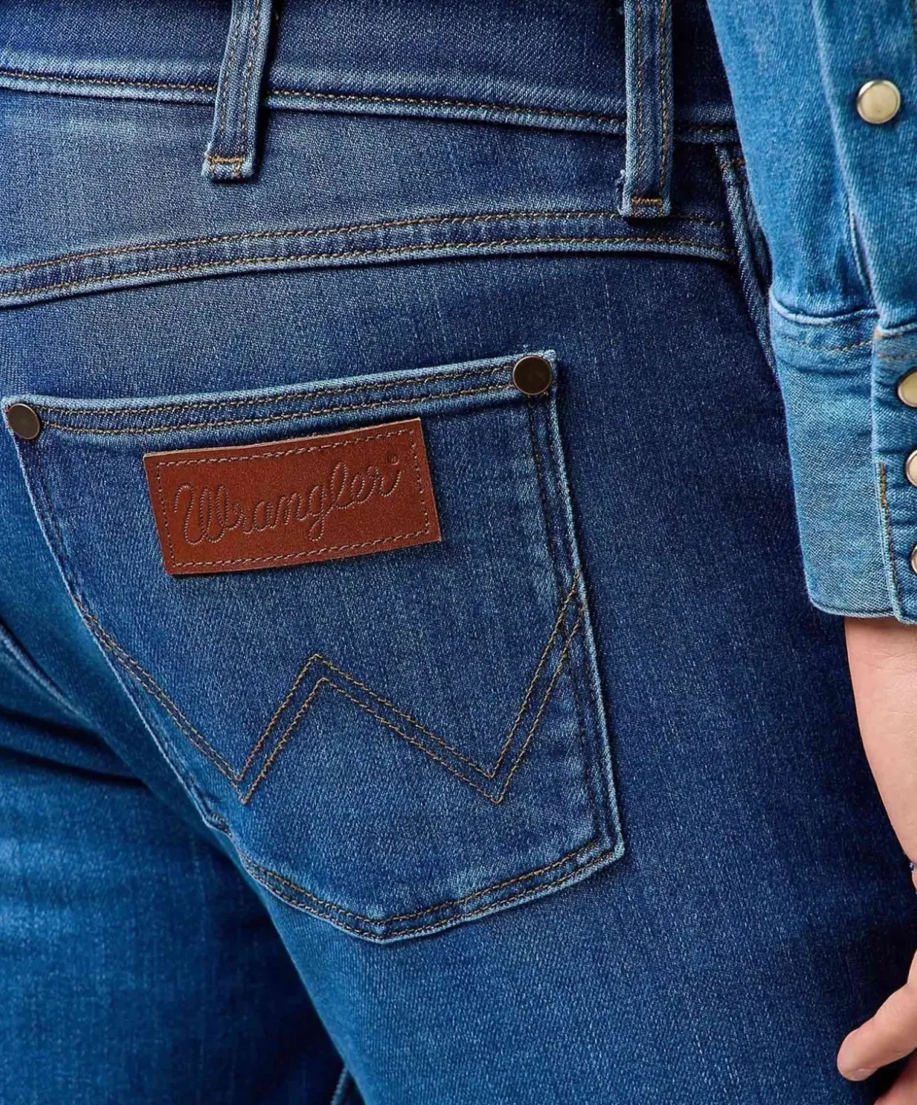 Wrangler Greensboro Jeans Straight Fit in Dandelion