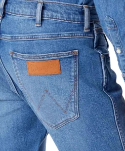 Wrangler Greensboro Jeans Straight Leg in Used-Optik
