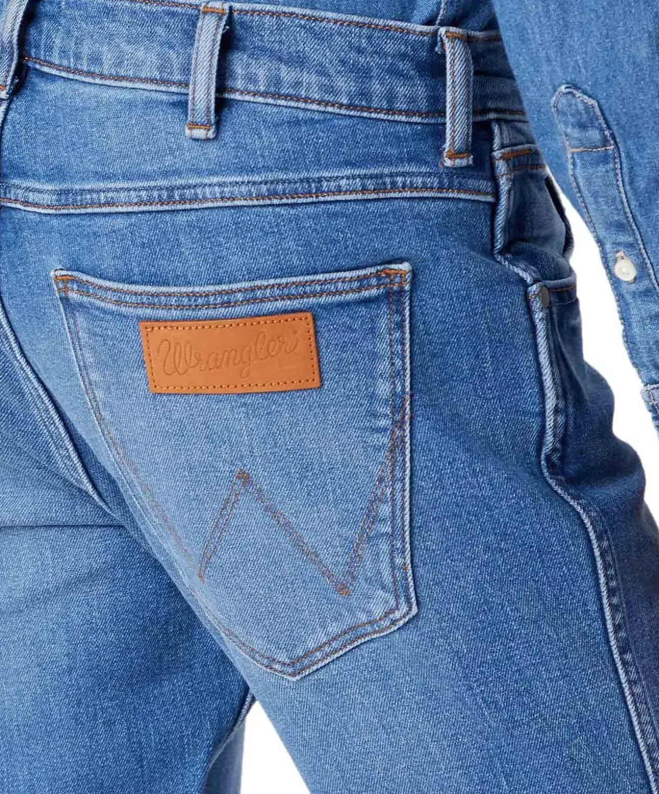 Wrangler Greensboro Jeans Straight Leg in Used-Optik
