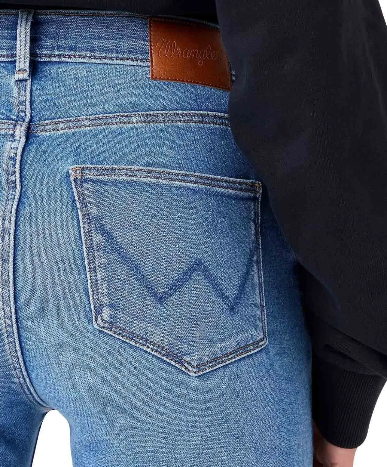 Wrangler High Rise Skinny Jeans in hellem River