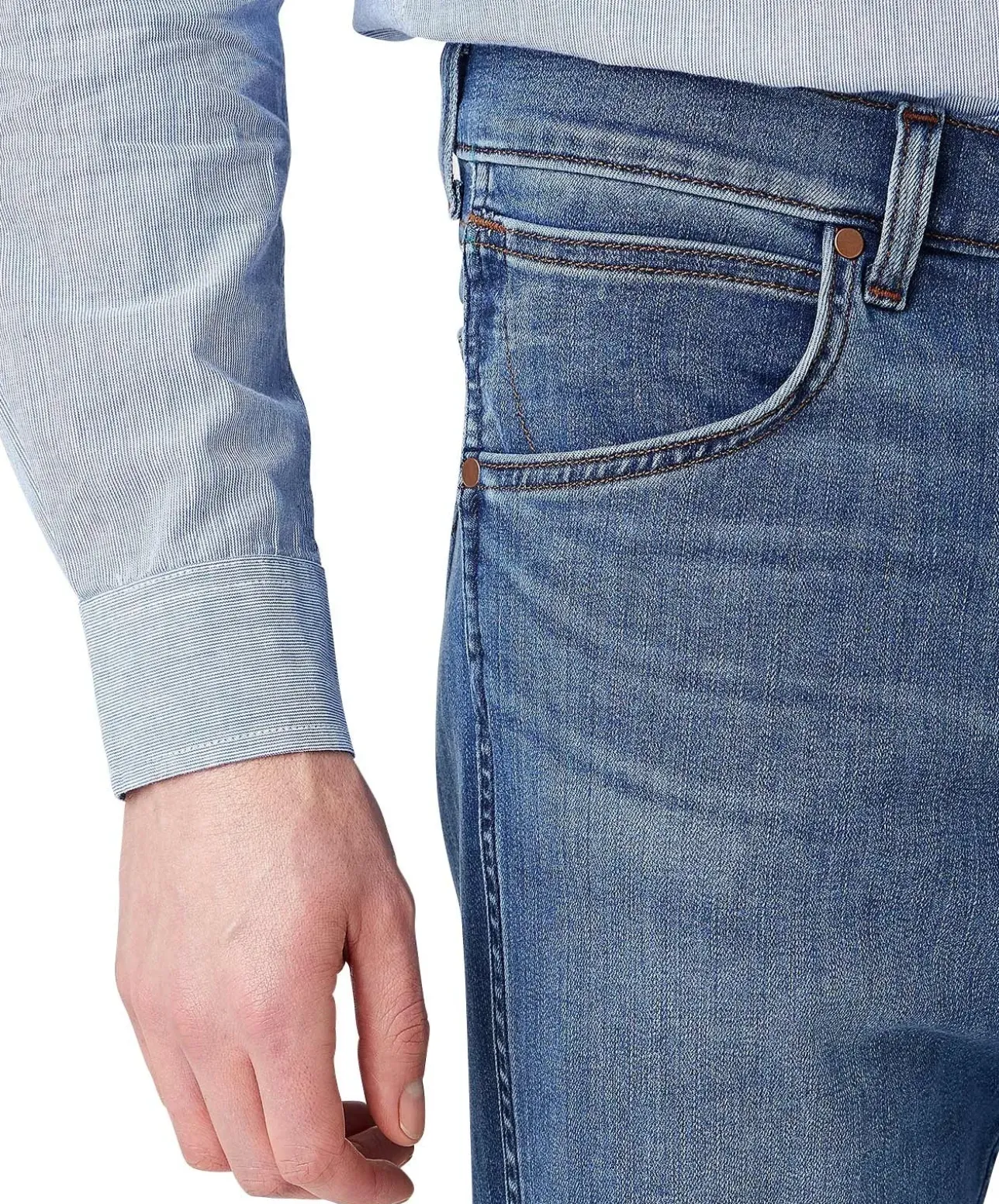 Wrangler Jeans Greensboro in hellblauem Bright Stroke