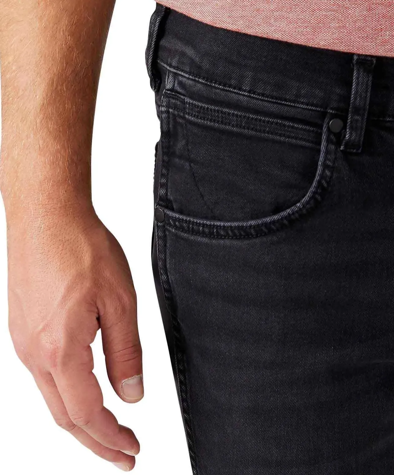 Wrangler Jeans Straight Fit Greensboro aus Black Denim