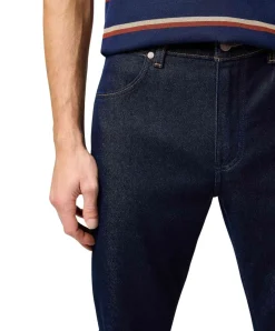 Wrangler Larston Jeans Tapered Fit in Rinse-Waschung