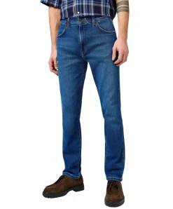 Wrangler Larston Jeans Tapered Fit in Dandelion Summer