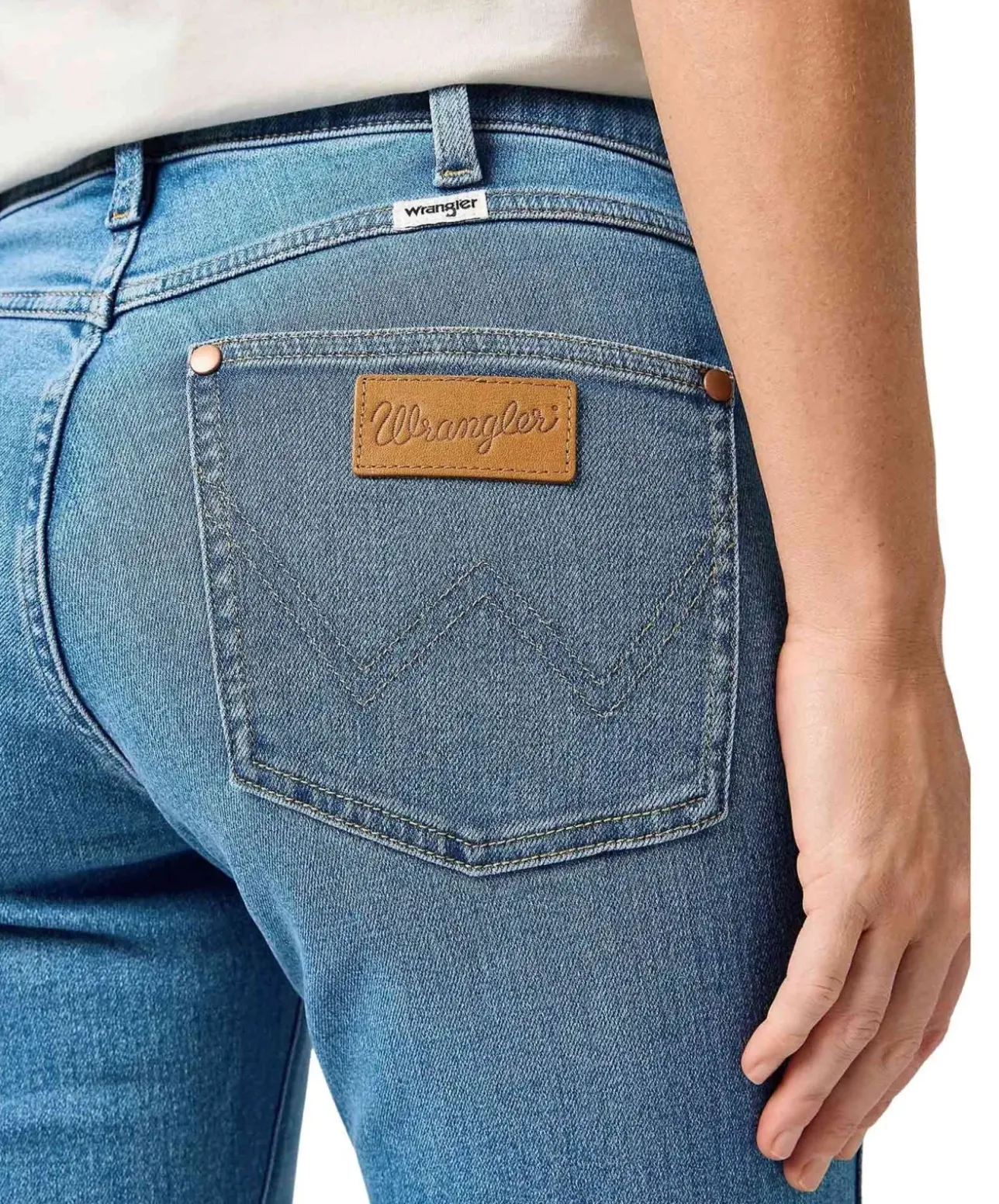 Wrangler Piper Jeans in Velvet Sky mit mittlerer Bundhöhe