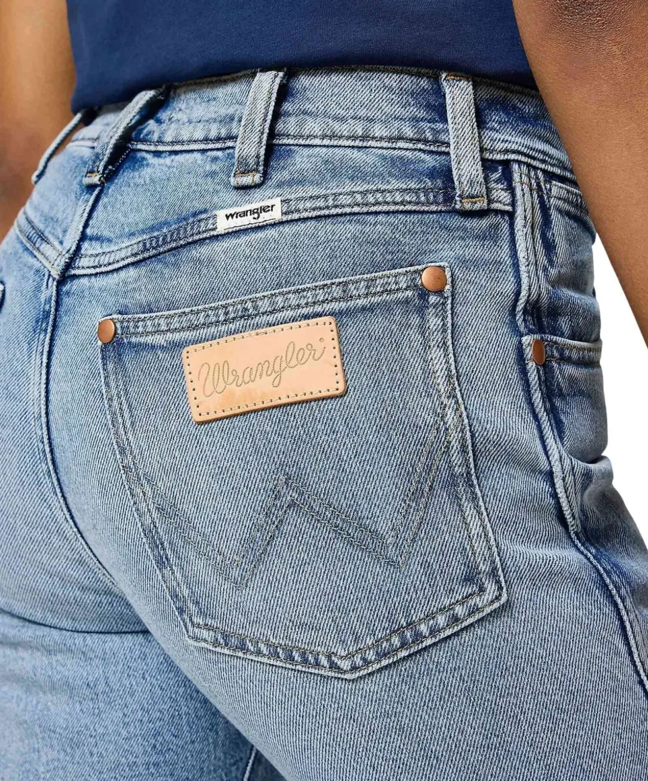 Wrangler Straight Jeans Sunset in Frosty Silver