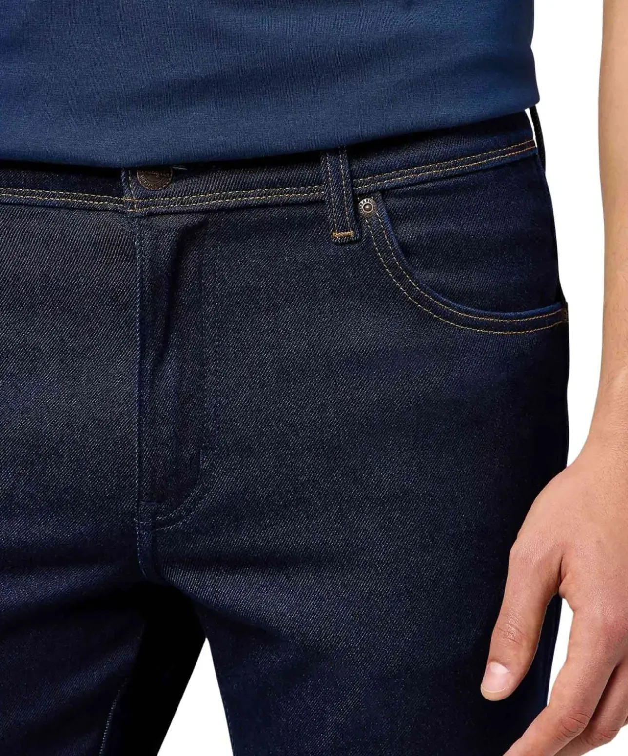 Wrangler Texas Slim Jeans in Moonlight Rinse