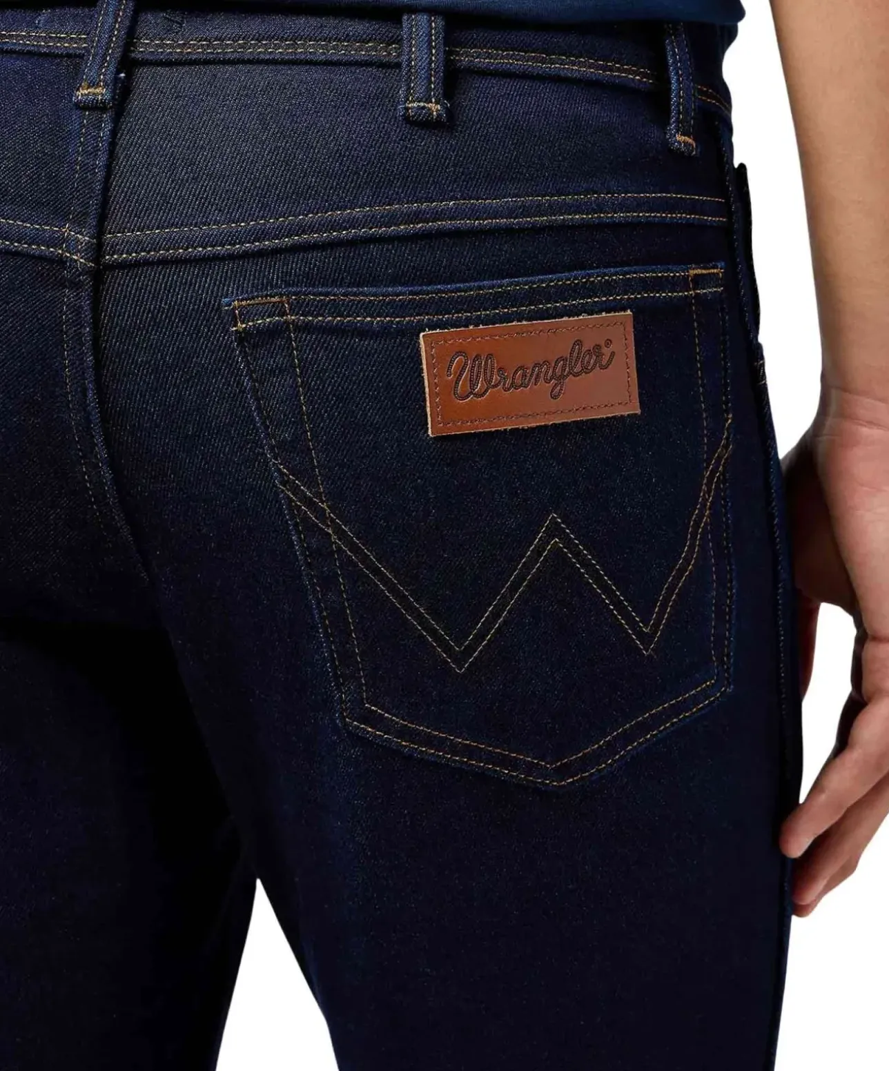Wrangler Texas Slim Jeans in Moonlight Rinse
