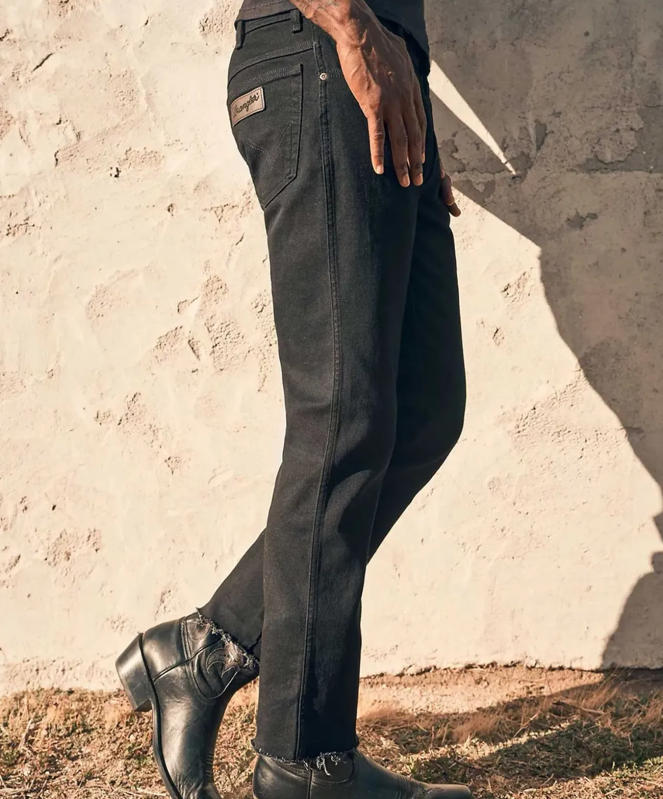 Wrangler Texas Stretch Jeans in Black Overdye