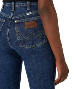 Wrangler Wild West Jeans mit hohem Bund in Stonewash